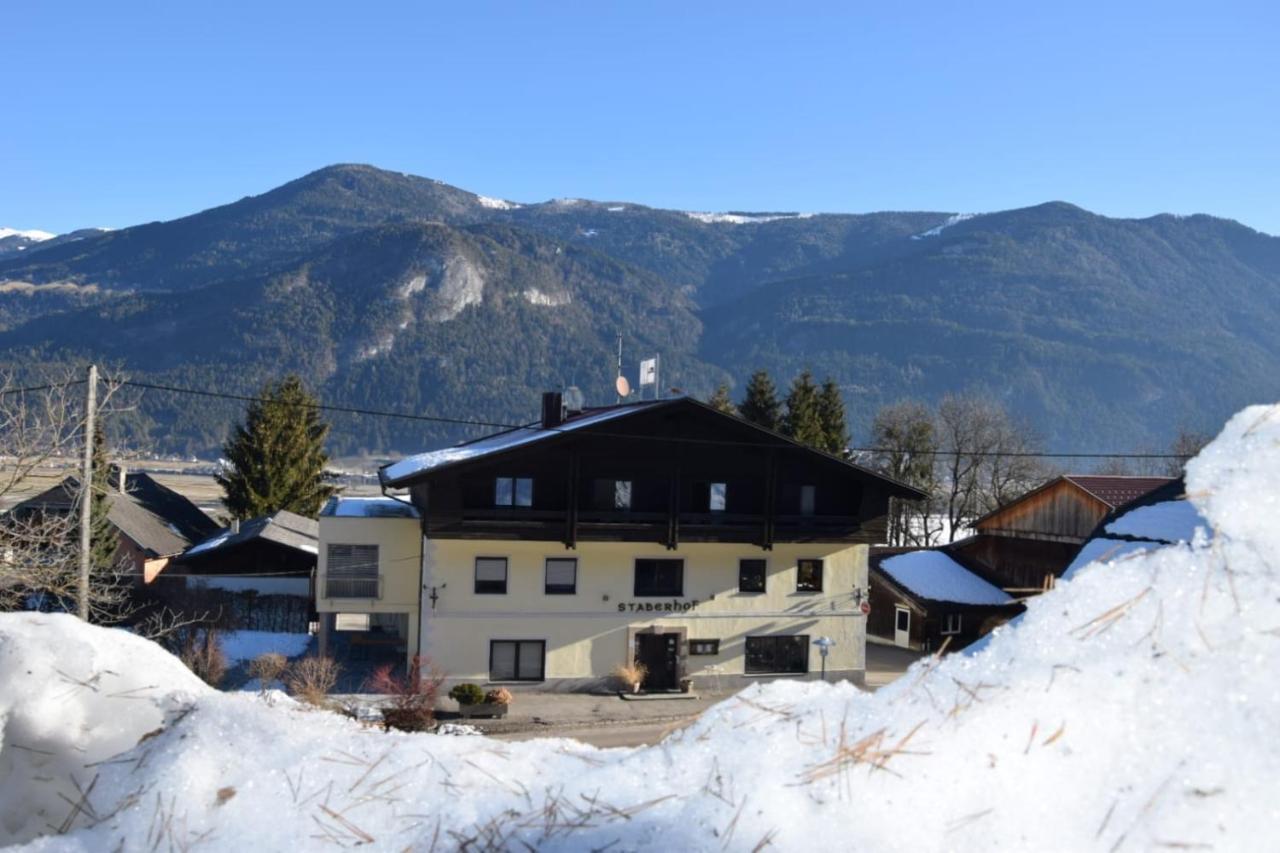 Dorfgasthof Hotel Staberhof Kellerberg Exteriör bild