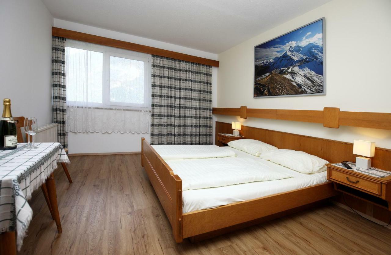 Dorfgasthof Hotel Staberhof Kellerberg Exteriör bild