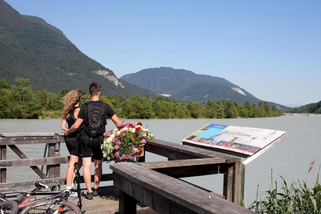 Dorfgasthof Hotel Staberhof Kellerberg Exteriör bild